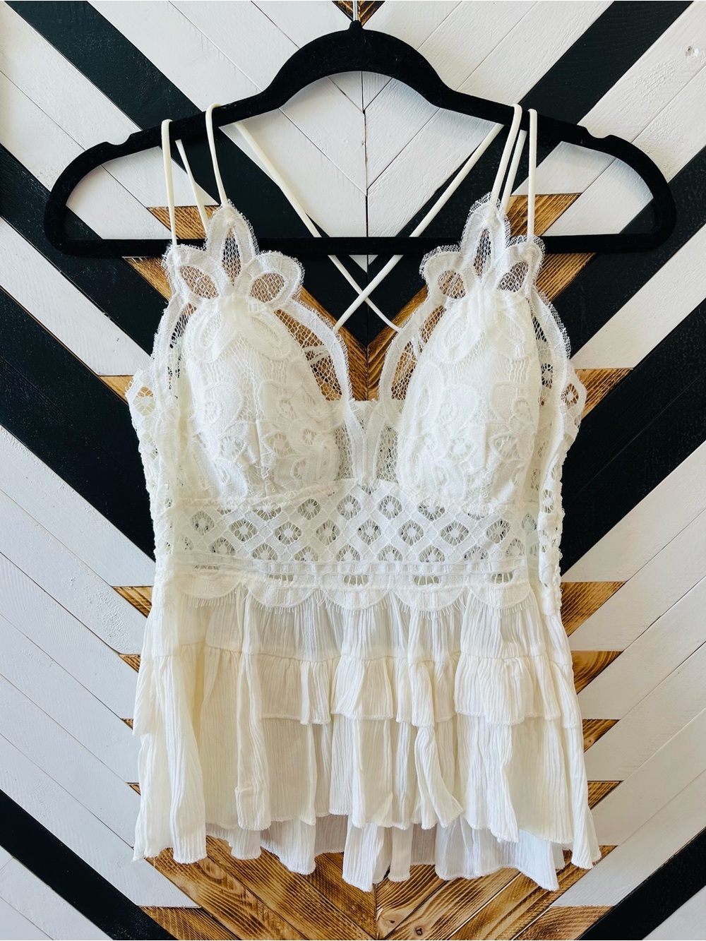 Zenana Outfitters White Lace Ruffle Tank